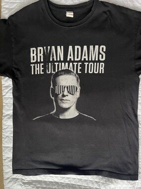 Bryan Adams The Ultimate Tour Black Graphic Tee Size M